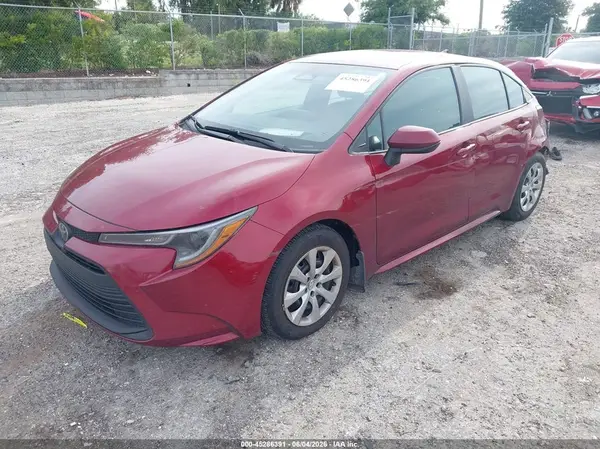 5YFB4MDE8SP268510 2025 TOYOTA COROLLA - Image 2