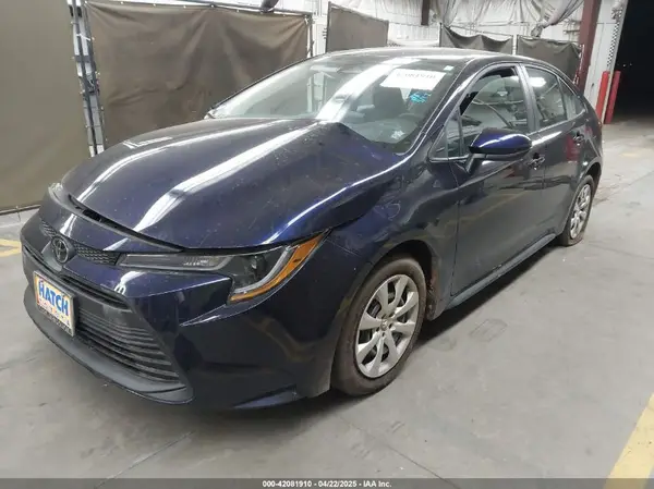5YFB4MDE8SP273979 2025 TOYOTA COROLLA - Image 2