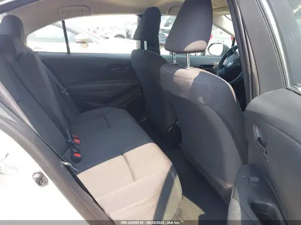 5YFB4MDE8SP276039 2025 TOYOTA COROLLA - Image 8