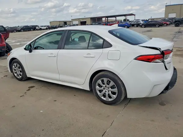 5YFB4MDE8SP276106 2025 TOYOTA COROLLA - Image 2