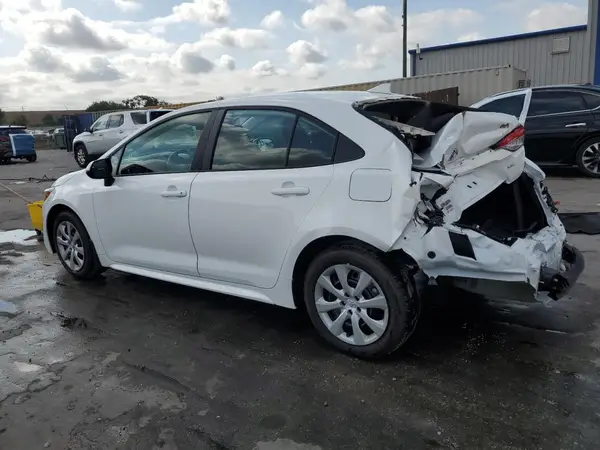 5YFB4MDE8SP277742 2025 TOYOTA COROLLA - Image 2