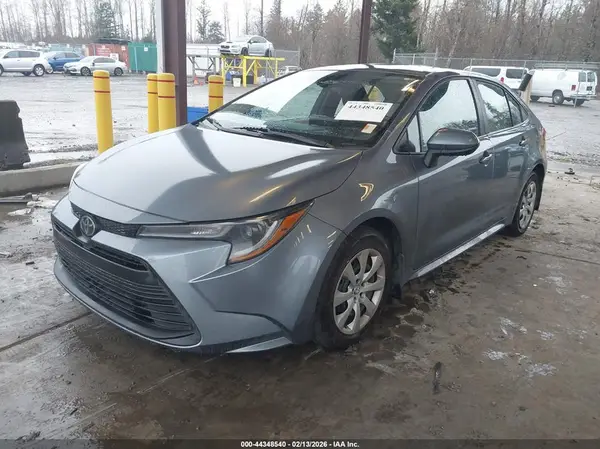 5YFB4MDE8SP277854 2025 TOYOTA COROLLA - Image 2