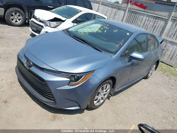 5YFB4MDE8SP278681 2025 TOYOTA COROLLA - Image 2