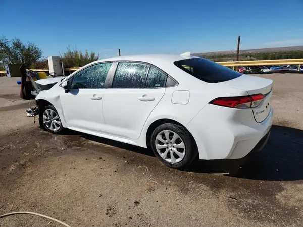 5YFB4MDE8SP279281 2025 TOYOTA COROLLA - Image 2