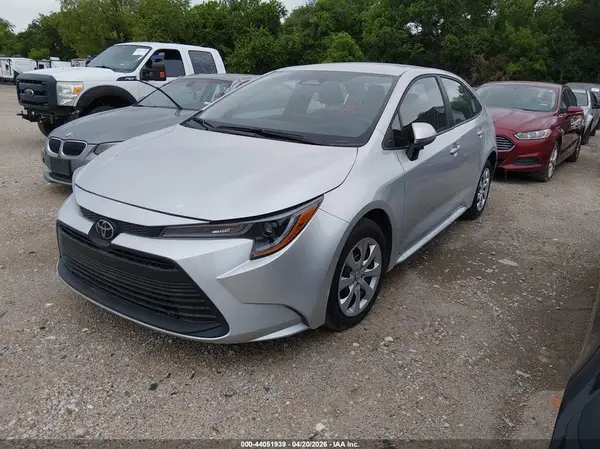 5YFB4MDE8SP283315 2025 TOYOTA COROLLA - Image 2