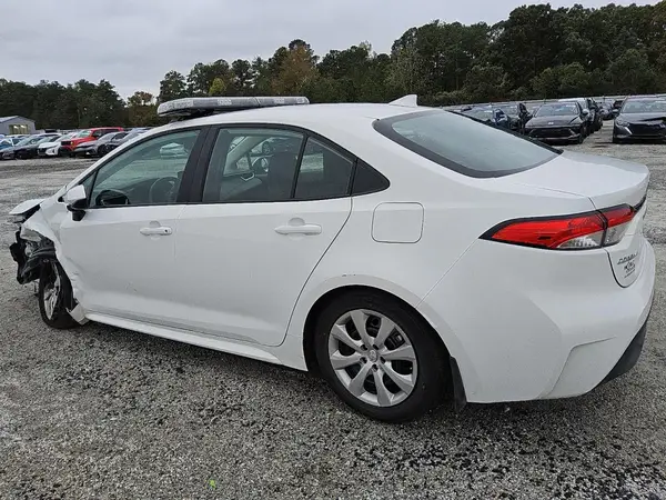 5YFB4MDE8SP284142 2025 TOYOTA COROLLA - Image 2