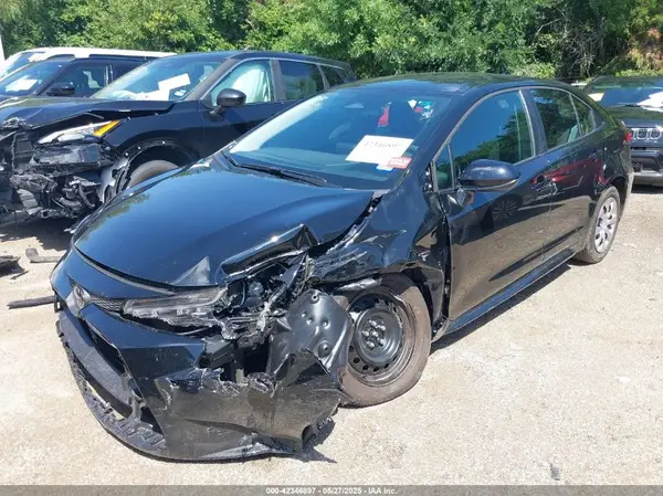 5YFB4MDE8SP285503 2025 TOYOTA COROLLA - Image 2
