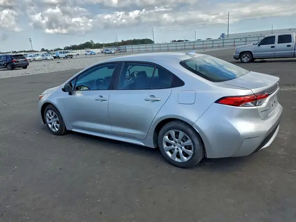5YFB4MDE8SP287803 2025 TOYOTA COROLLA - Image 2