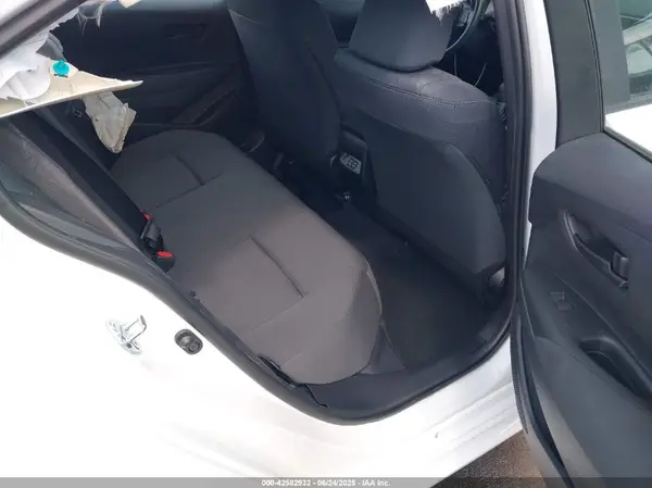 5YFB4MDE8SP291415 2025 TOYOTA COROLLA - Image 8