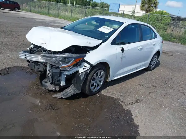 5YFB4MDE8SP297912 2025 TOYOTA COROLLA - Image 2