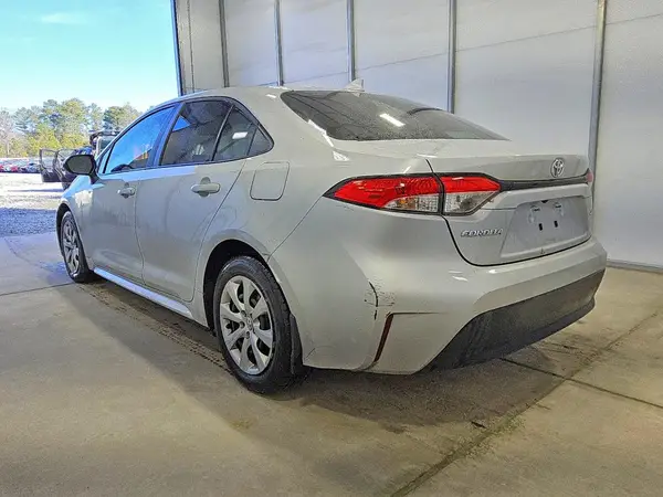 5YFB4MDE8SP303997 2025 TOYOTA COROLLA - Image 2