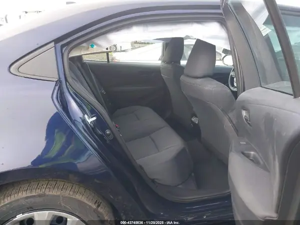 5YFB4MDE8SP320041 2025 TOYOTA COROLLA - Image 8