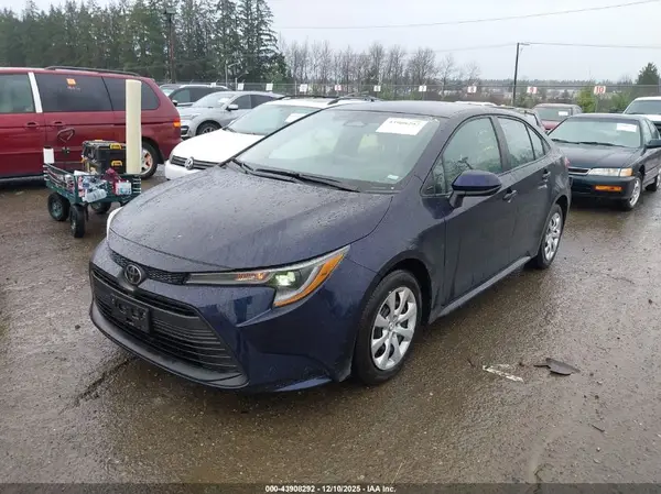 5YFB4MDE8SP320850 2025 TOYOTA COROLLA - Image 2