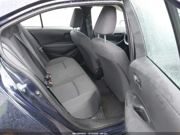5YFB4MDE8SP320850 2025 TOYOTA COROLLA - Image 8
