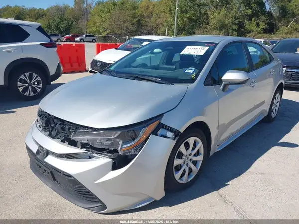 5YFB4MDE8SP323635 2025 TOYOTA COROLLA - Image 2
