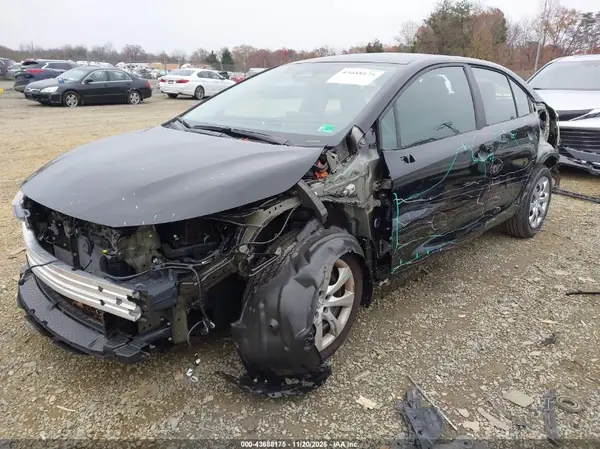 5YFB4MDE8SP325885 2025 TOYOTA COROLLA - Image 2