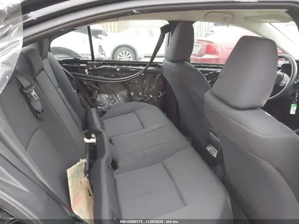 5YFB4MDE8SP325885 2025 TOYOTA COROLLA - Image 8