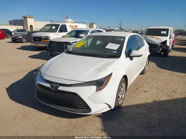 5YFB4MDE8SP326406 2025 TOYOTA COROLLA - Image 2