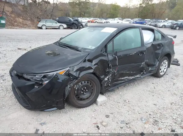 5YFB4MDE8SP329418 2025 TOYOTA COROLLA - Image 2
