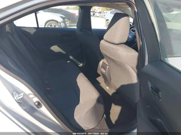 5YFB4MDE8SP333811 2025 TOYOTA COROLLA - Image 8