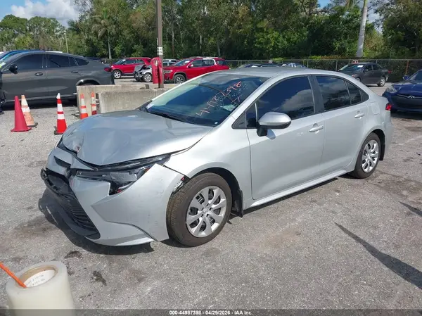 5YFB4MDE8SP336367 2025 TOYOTA COROLLA - Image 2