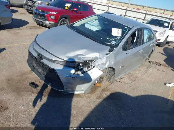 5YFB4MDE8SP343724 2025 TOYOTA COROLLA - Image 2