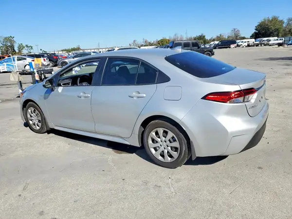5YFB4MDE8SP348261 2025 TOYOTA COROLLA - Image 2