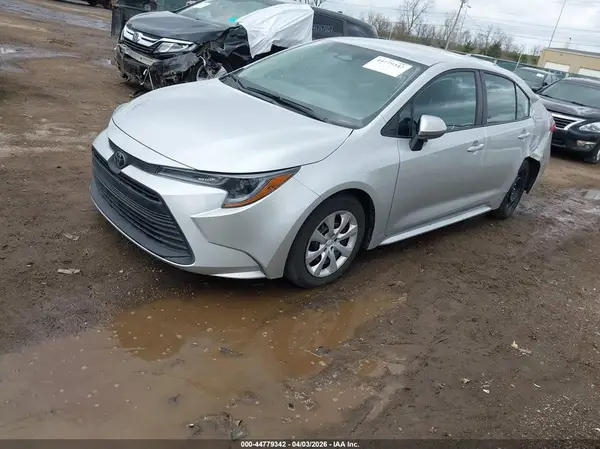 5YFB4MDE8SP349619 2025 TOYOTA COROLLA - Image 2