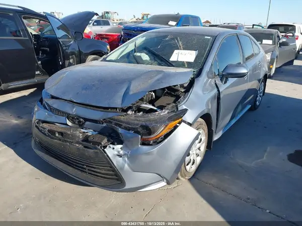 5YFB4MDE8SP357185 2025 TOYOTA COROLLA - Image 2