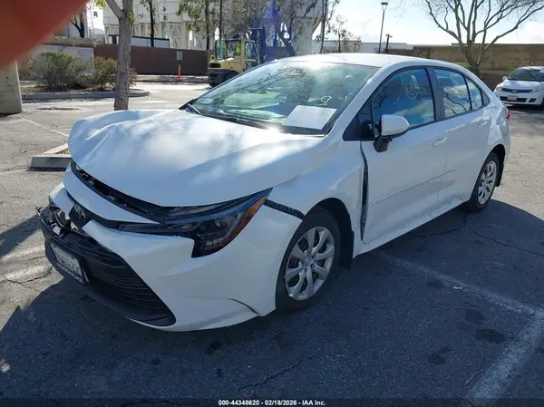 5YFB4MDE8SP359048 2025 TOYOTA COROLLA - Image 2