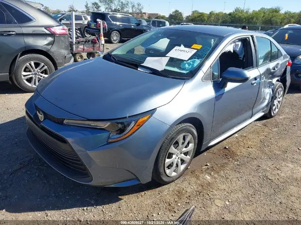 5YFB4MDE8TP367457 2026 TOYOTA COROLLA - Image 2