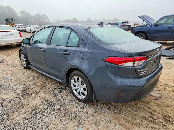 5YFB4MDE8TP372643 2026 TOYOTA COROLLA - Image 2