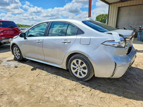 5YFB4MDE8TP374943 2026 TOYOTA COROLLA - Image 2
