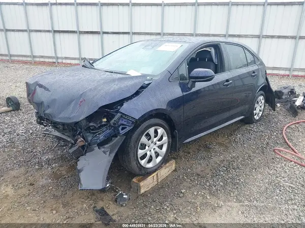 5YFB4MDE8TP401865 2026 TOYOTA COROLLA - Image 2
