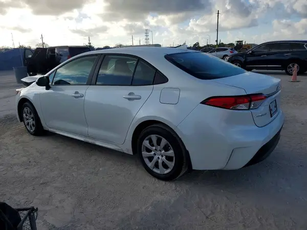 5YFB4MDE8TP404586 2026 TOYOTA COROLLA - Image 2