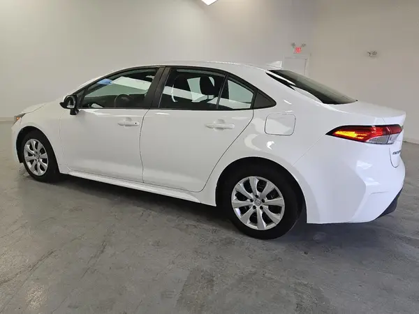 5YFB4MDE9PP009368 2023 TOYOTA COROLLA - Image 2