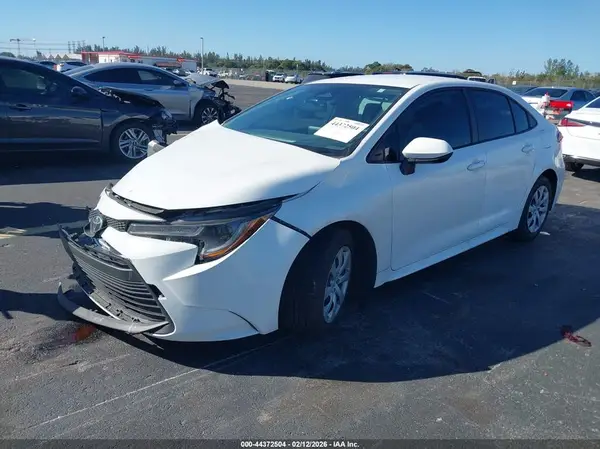 5YFB4MDE9RP080833 2024 TOYOTA COROLLA - Image 2