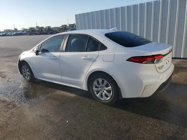 5YFB4MDE9RP099009 2024 TOYOTA COROLLA - Image 2
