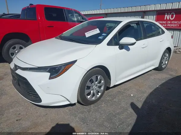 5YFB4MDE9RP111787 2024 TOYOTA COROLLA - Image 2