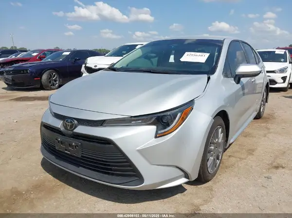 5YFB4MDE9RP120618 2024 TOYOTA COROLLA - Image 2