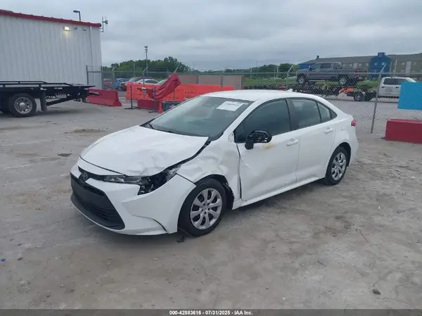 5YFB4MDE9RP120991 2024 TOYOTA COROLLA - Image 2