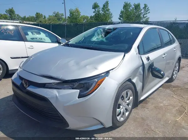 5YFB4MDE9RP123180 2024 TOYOTA COROLLA - Image 2