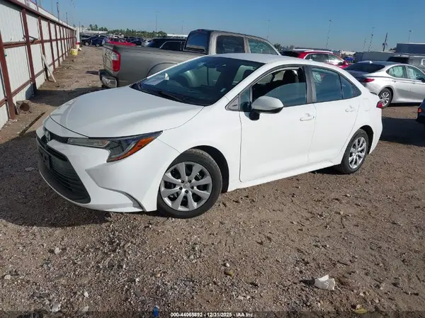 5YFB4MDE9RP124989 2024 TOYOTA COROLLA - Image 2