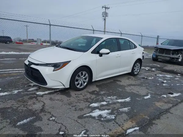 5YFB4MDE9RP127780 2024 TOYOTA COROLLA - Image 2