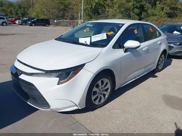 5YFB4MDE9RP130677 2024 TOYOTA COROLLA - Image 2
