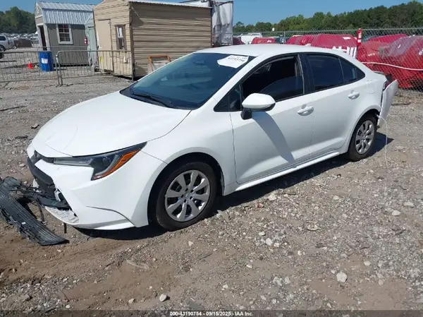 5YFB4MDE9RP132509 2024 TOYOTA COROLLA - Image 2