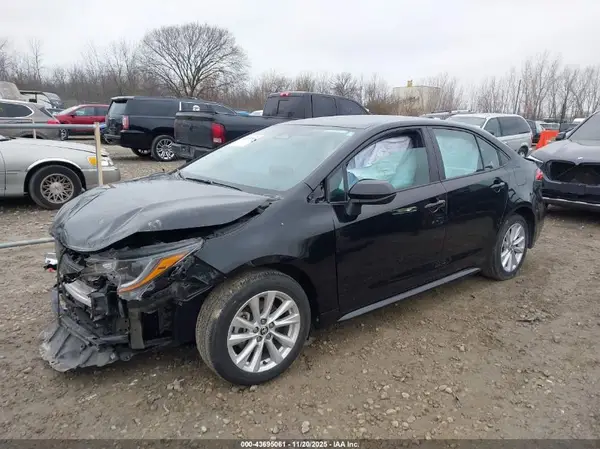 5YFB4MDE9RP132767 2024 TOYOTA COROLLA - Image 2