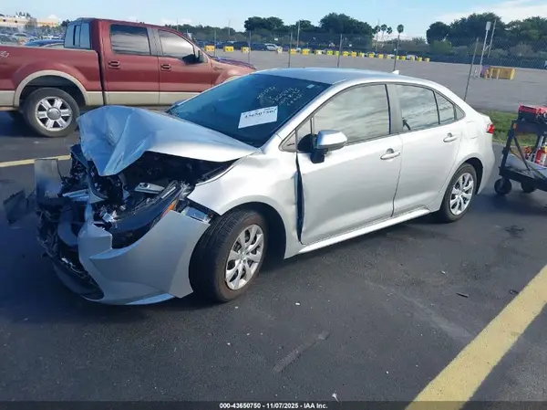 5YFB4MDE9RP134227 2024 TOYOTA COROLLA - Image 2