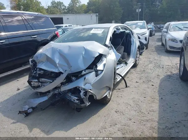 5YFB4MDE9RP143767 2024 TOYOTA COROLLA - Image 2