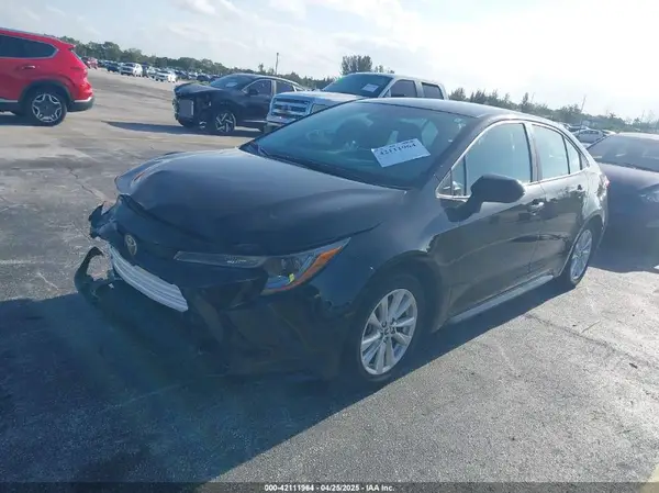 5YFB4MDE9RP147835 2024 TOYOTA COROLLA - Image 2